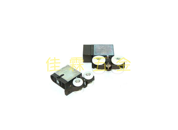 ATOM-HR220輕型移門吊輪 左、 ATOM-SD7000重型移門吊輪 右 1